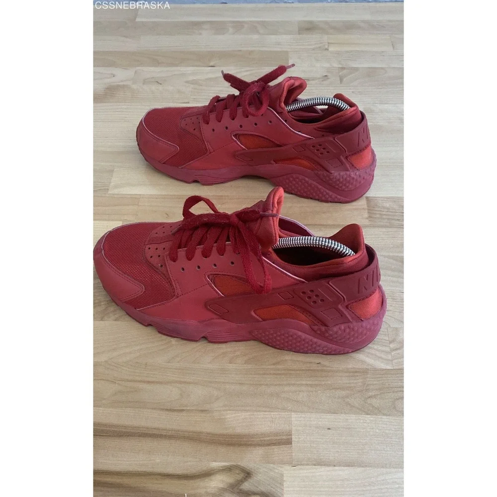 Nike Air Huarache Triple Red 318429-660 - Size 9.5‎